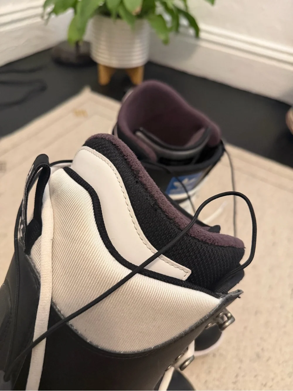 M10 - Adidas Samba Snowboard Boots - Black & White